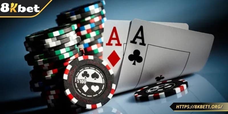 Cách chơi poker đơn giản tại 8KBET